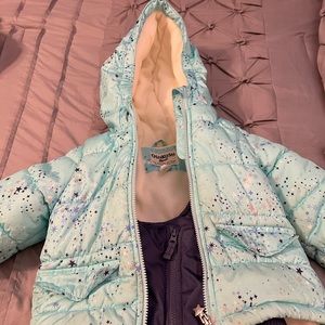 Girls 4T winter jacket and snow pants.